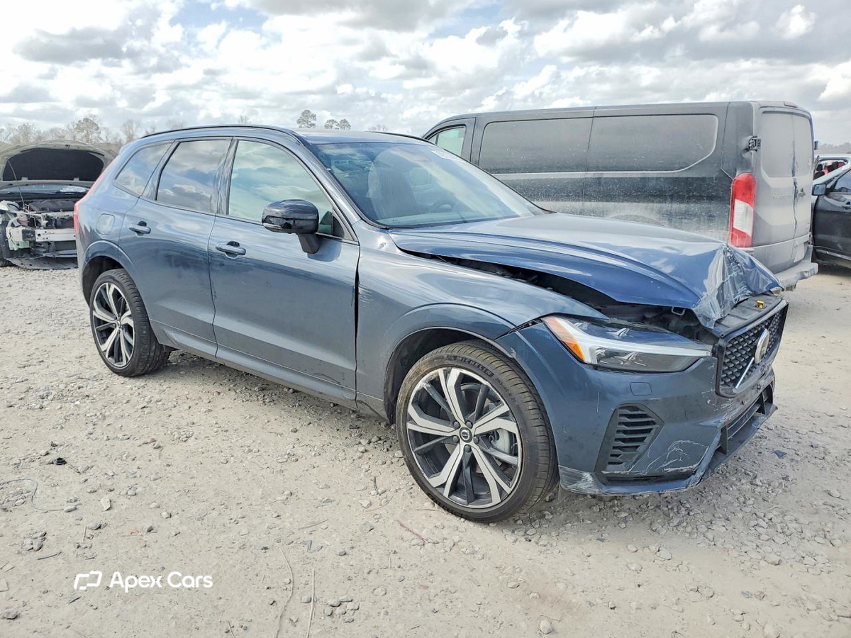 Volvo XC60 2022
