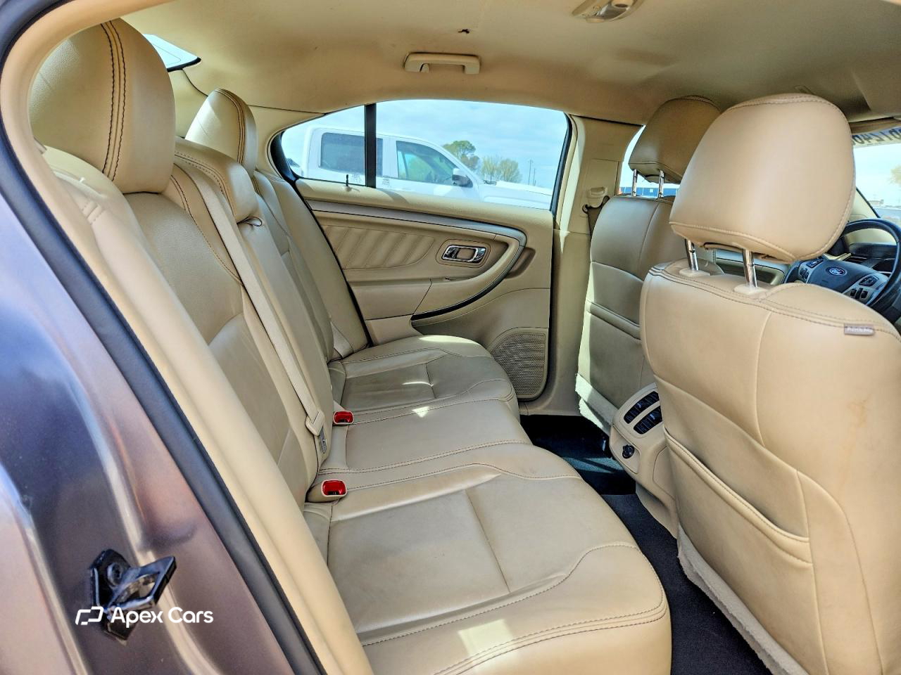 Ford Taurus 2013