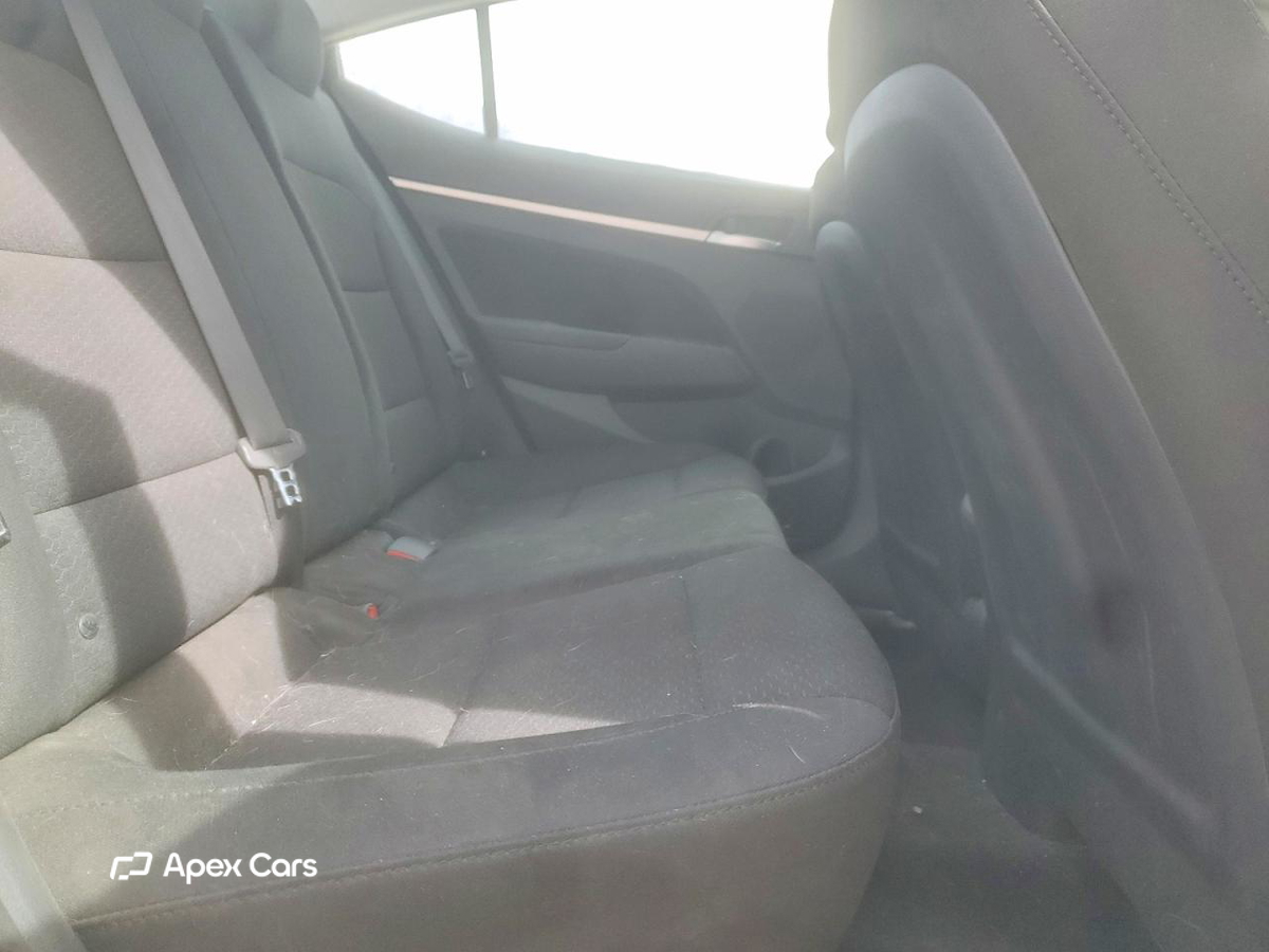 Hyundai Elantra 2019