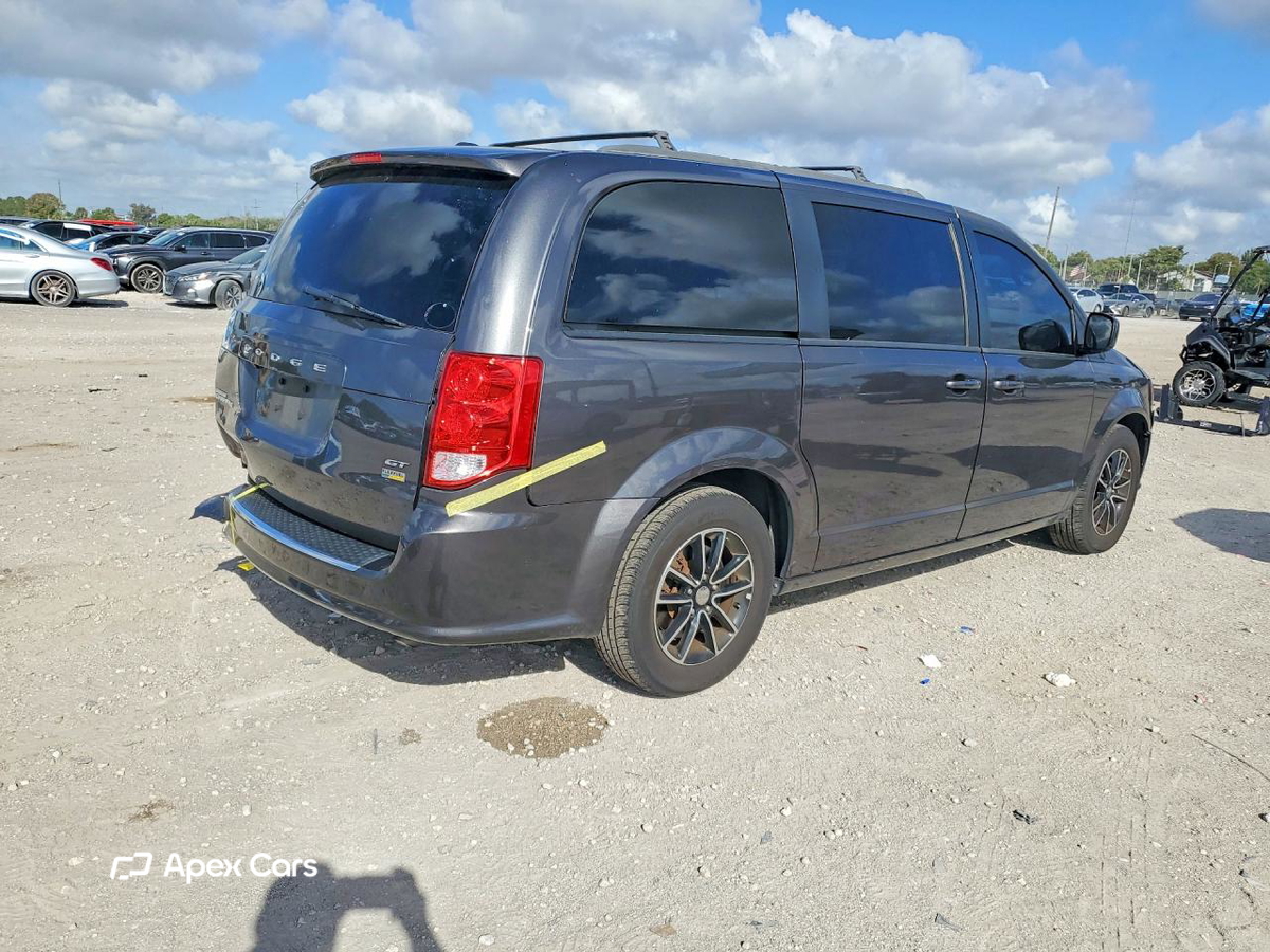 Dodge Caravan 2018