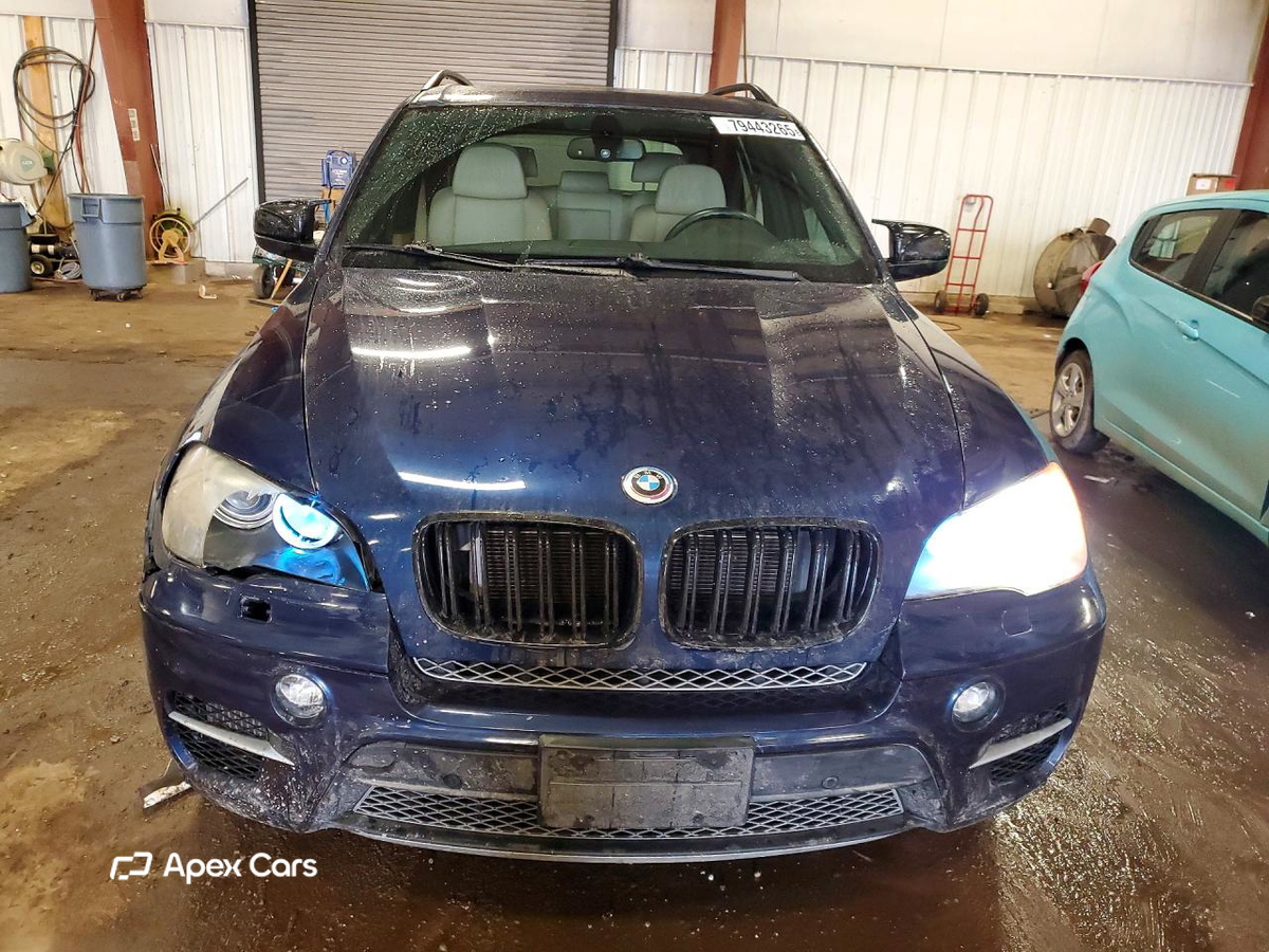 BMW X5 2011