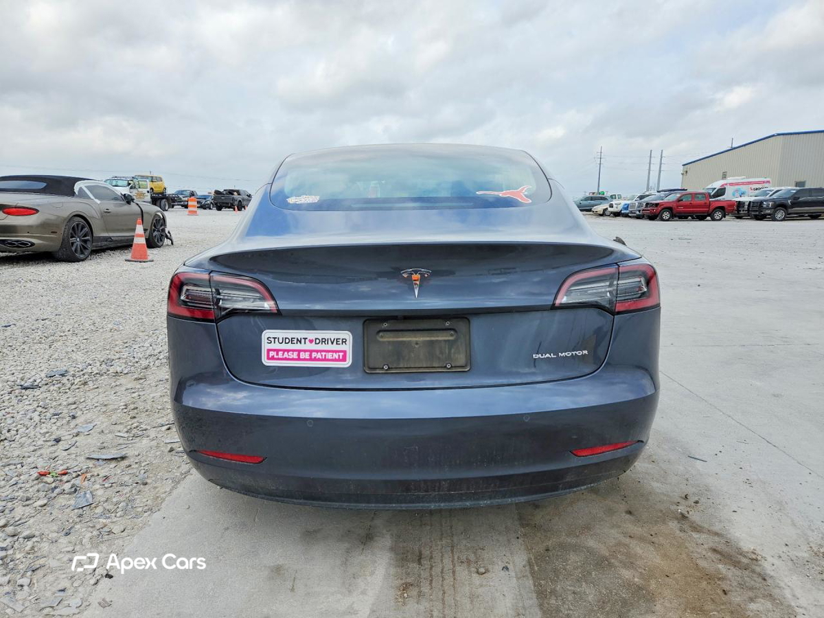 Tesla Model 3 2020