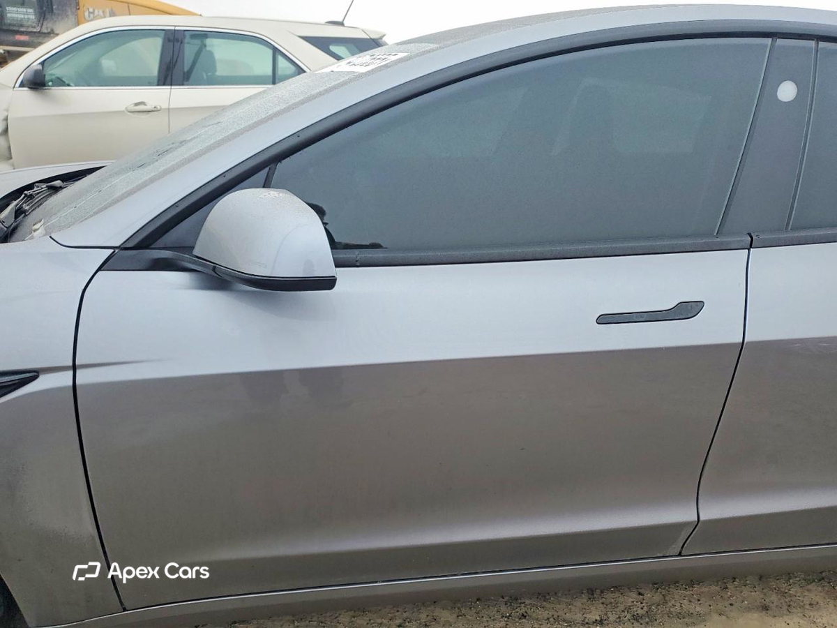 Tesla Model 3 2025