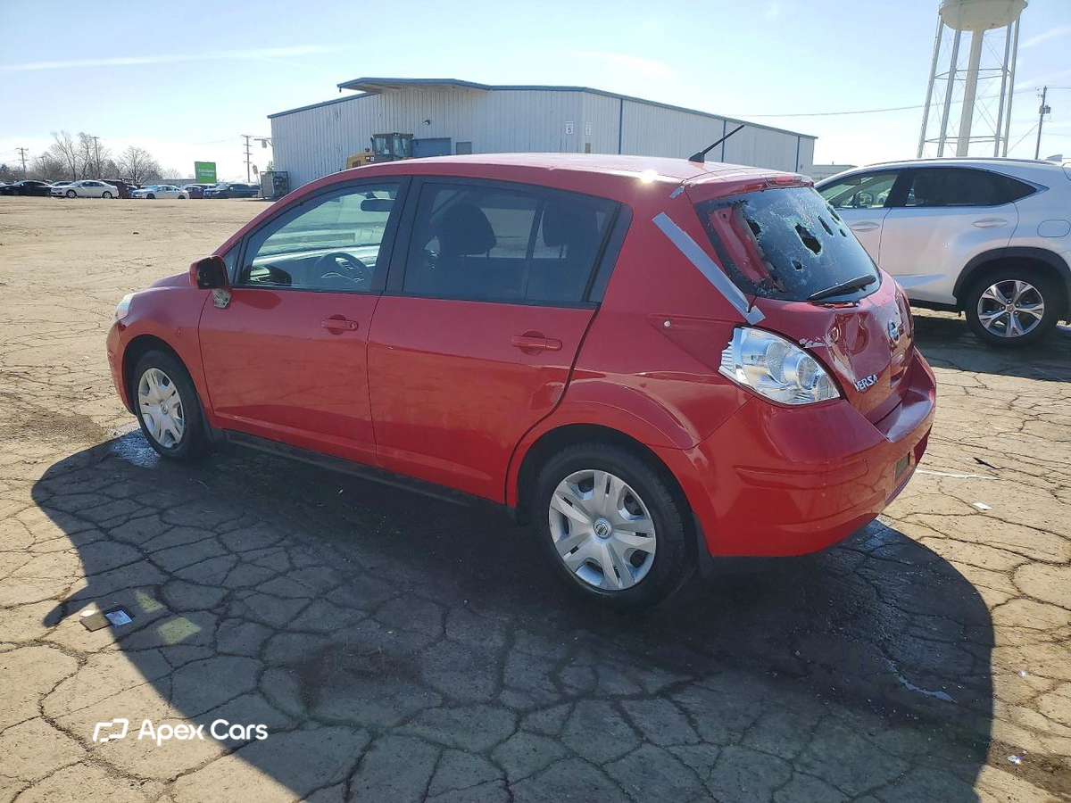 Nissan Versa 2011
