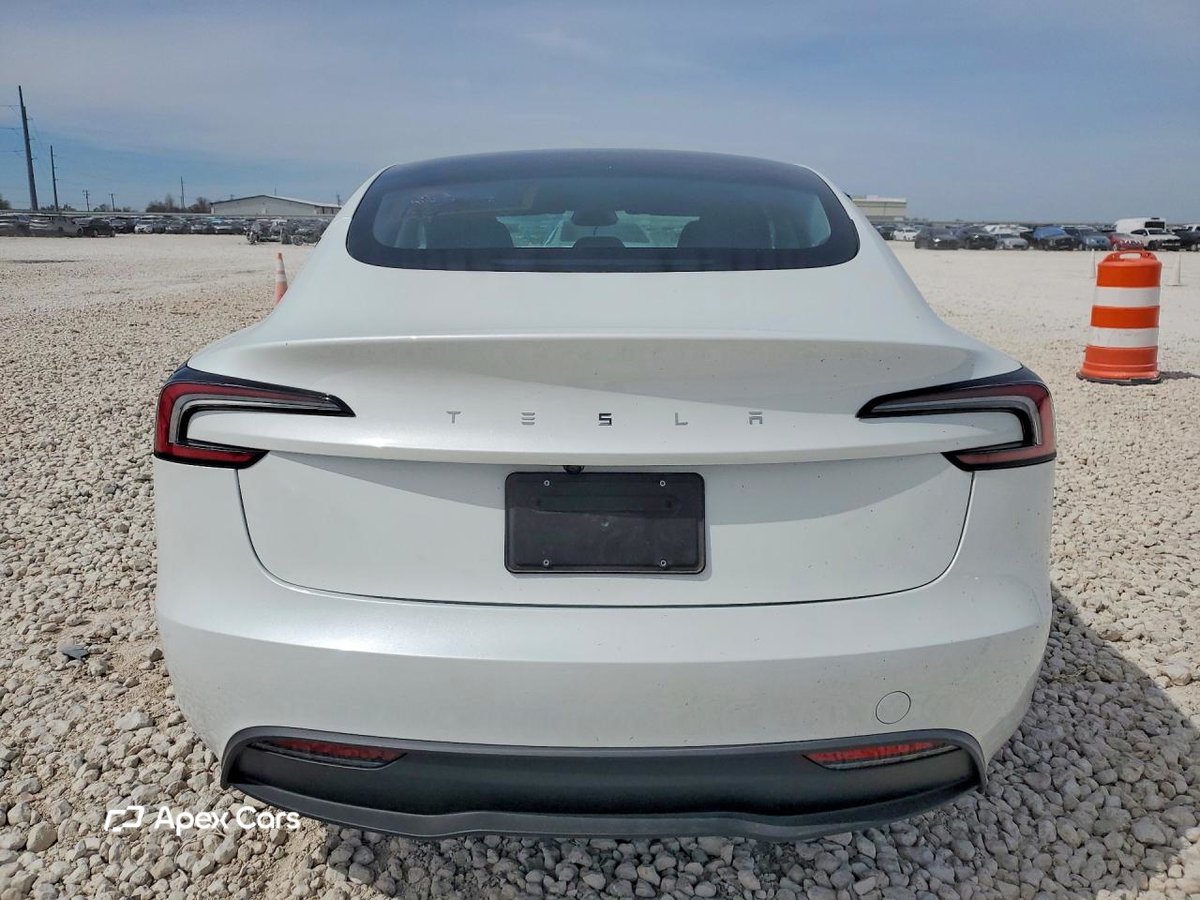 Tesla Model 3 2025