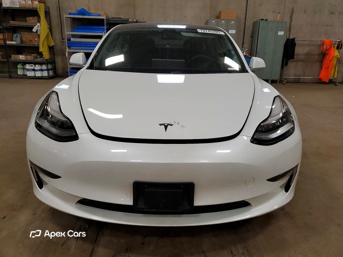 Tesla Model 3 2020