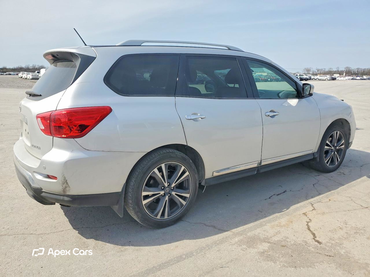 Nissan Pathfinder 2018