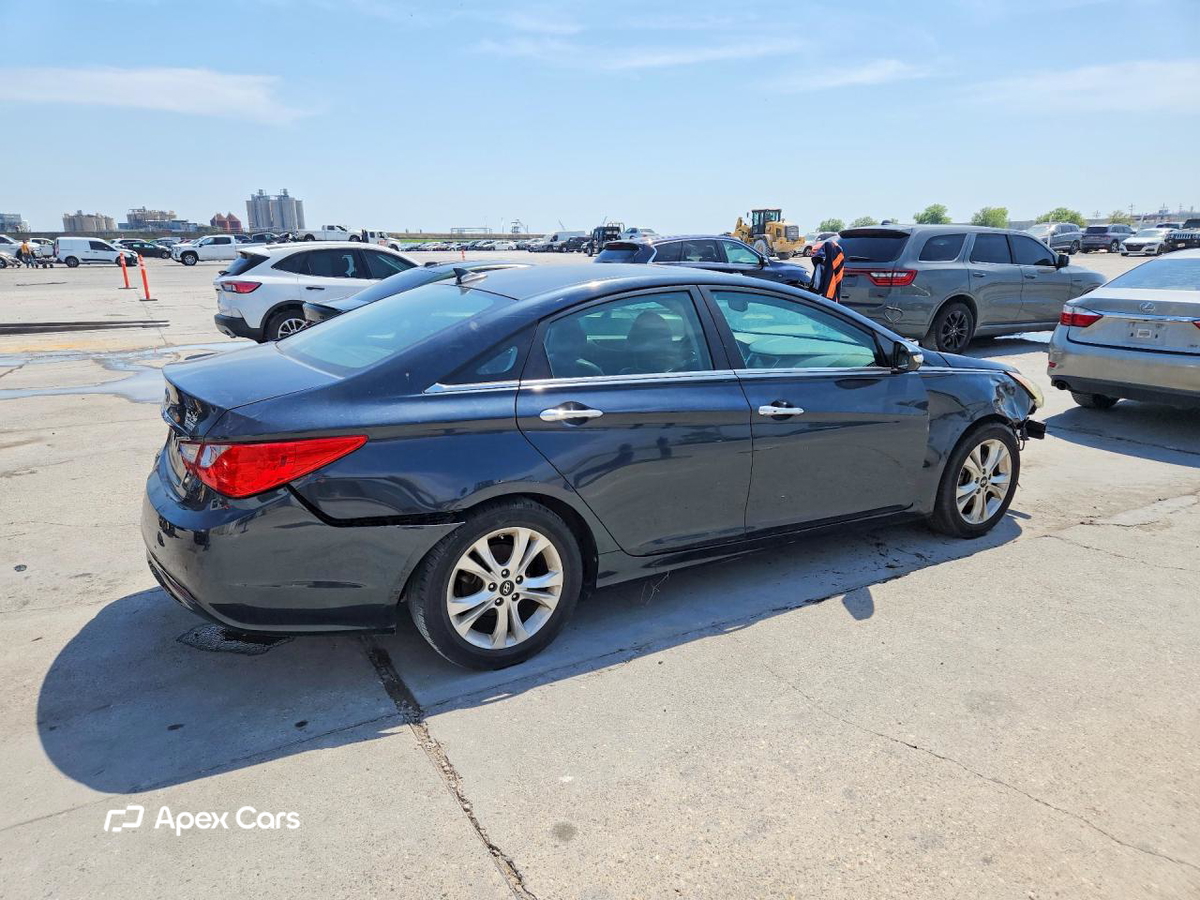 Hyundai Sonata 2011