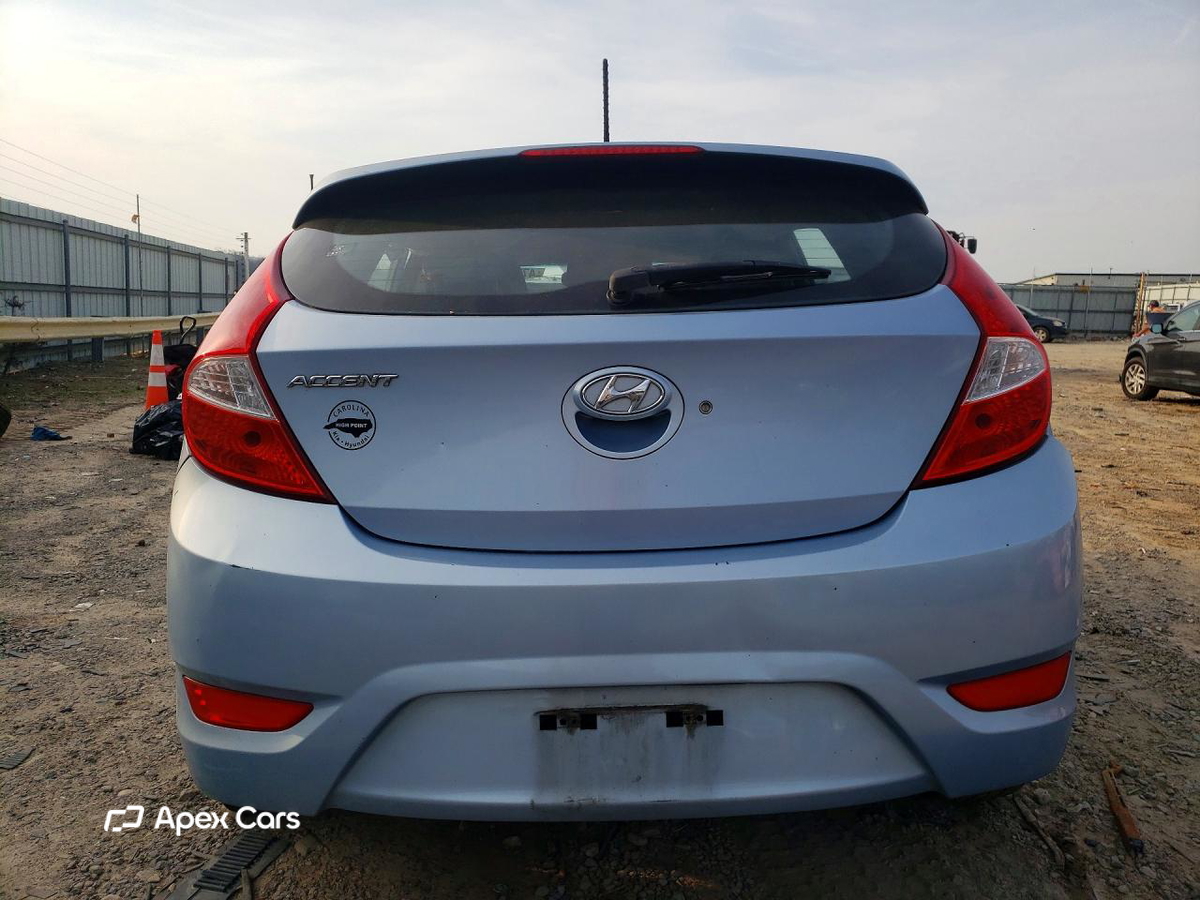 Hyundai Accent 2012