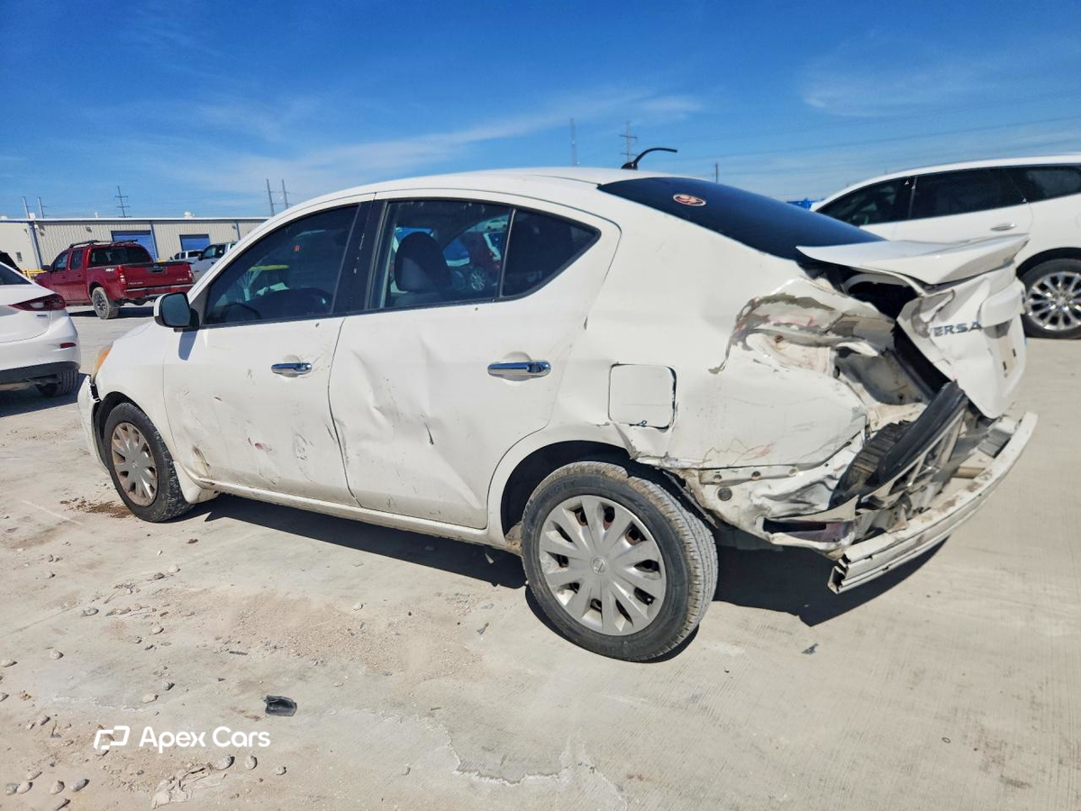Nissan Versa 2013