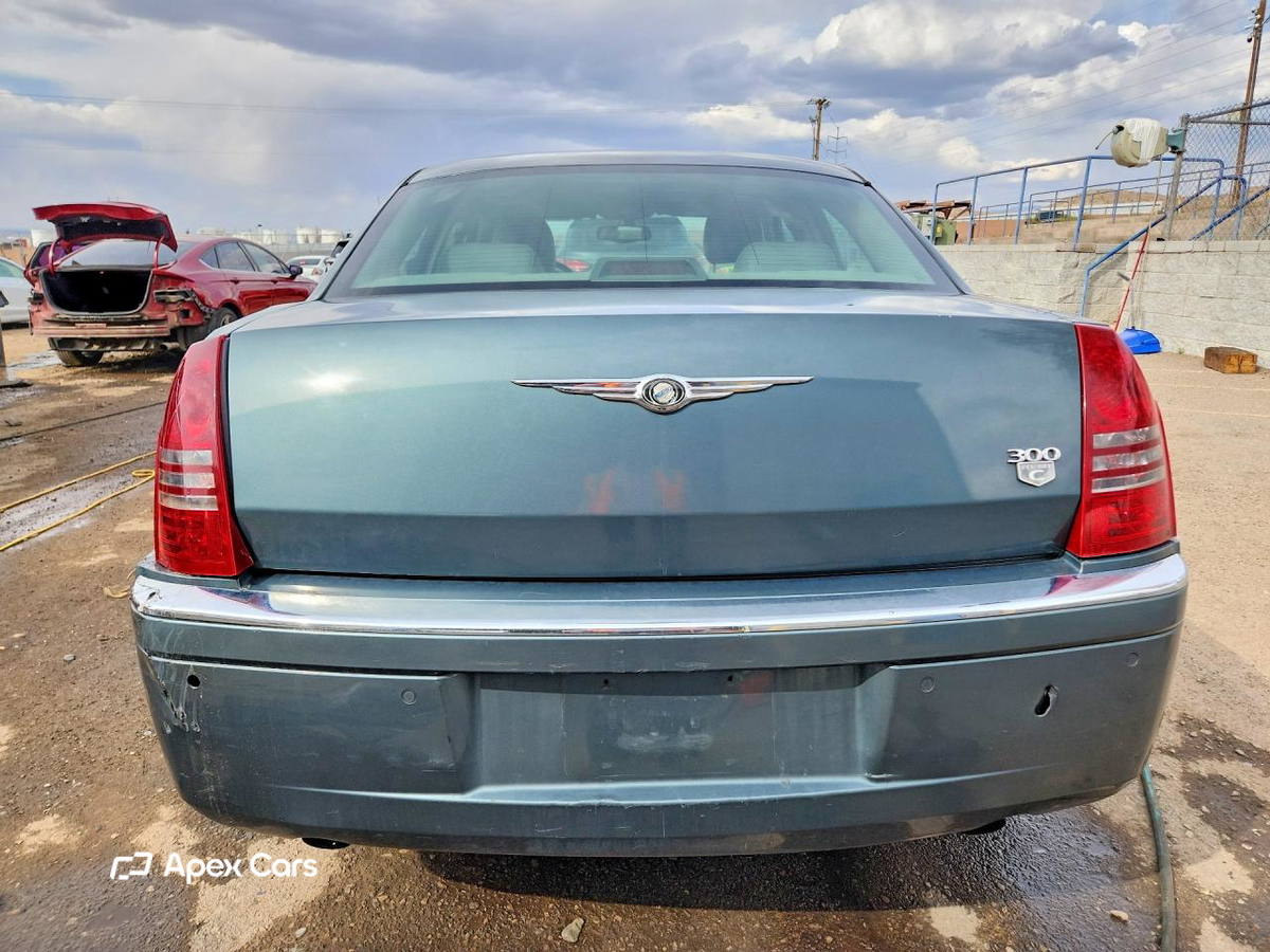 Chrysler 300 2005