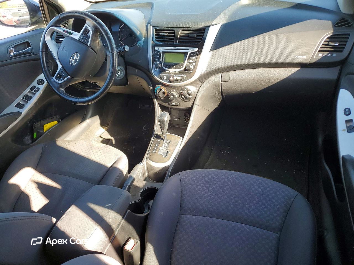 Hyundai Accent 2012