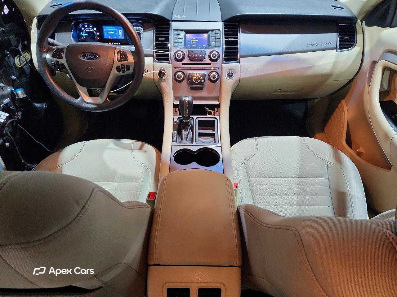 Ford Taurus 2015