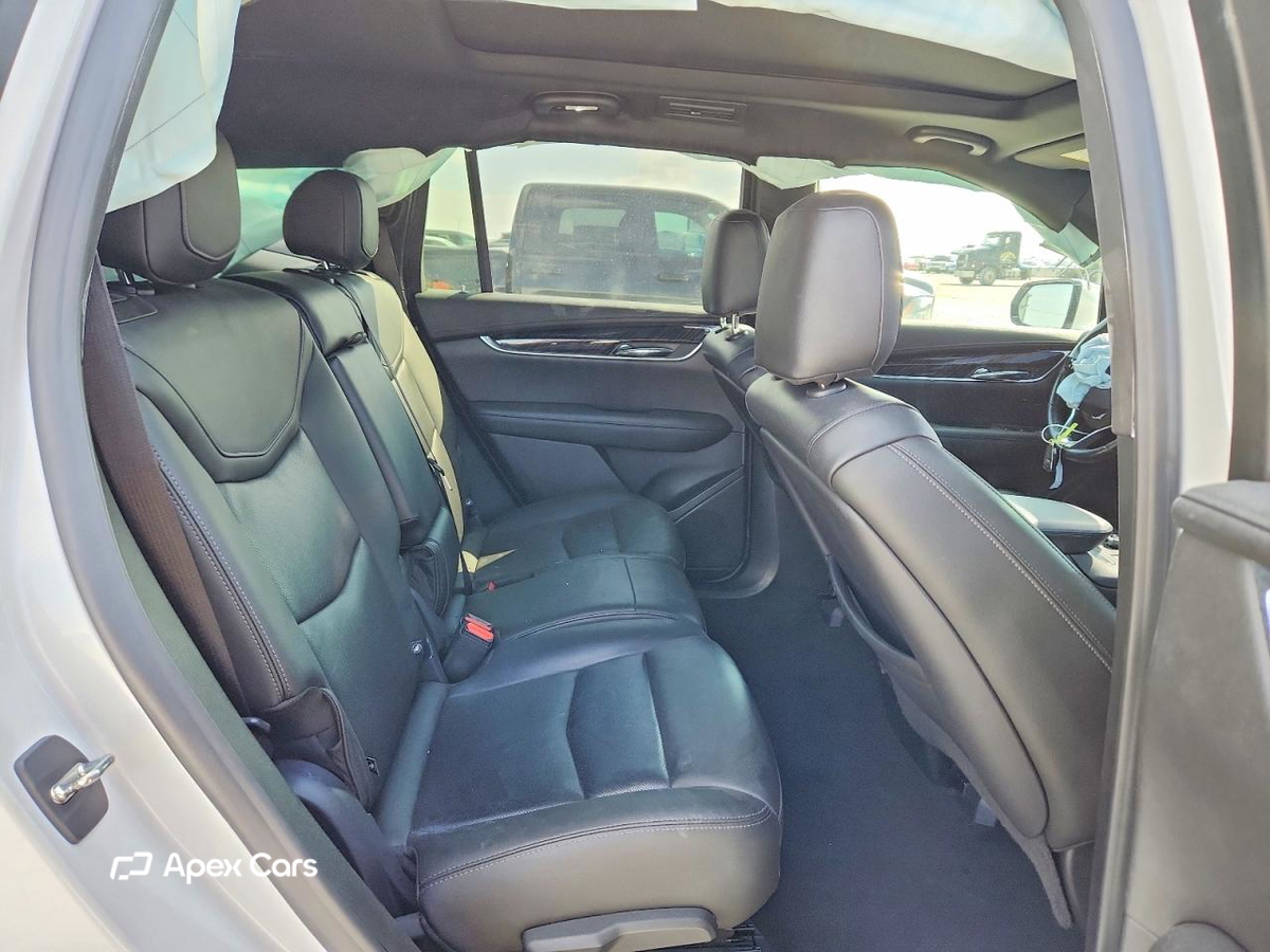 Cadillac XT6 2021