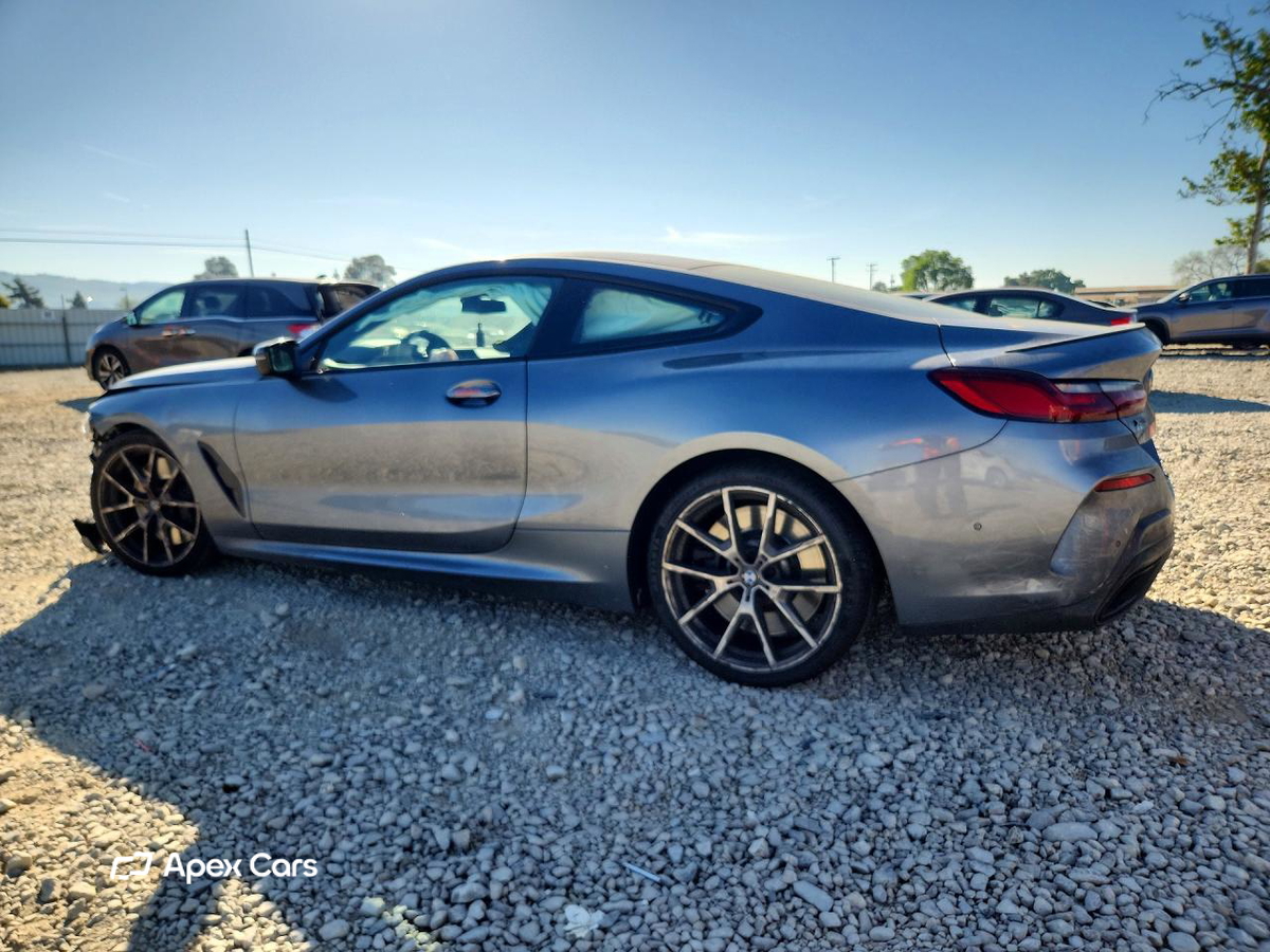 BMW M8 2022