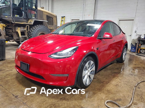 Tesla Model Y 2021 - Image 1 of 5