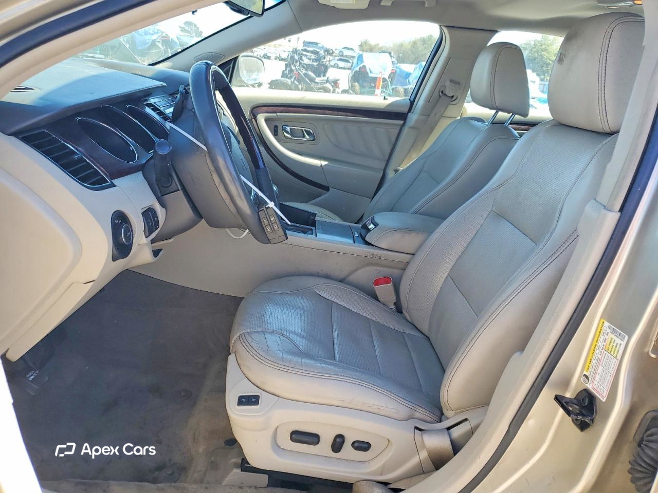 Ford Taurus 2011