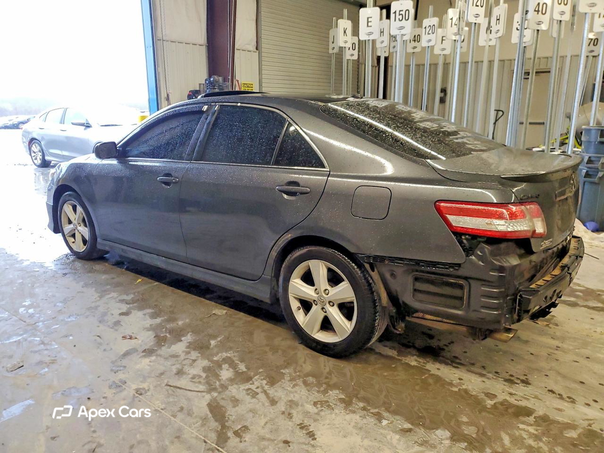 Toyota Camry 2011