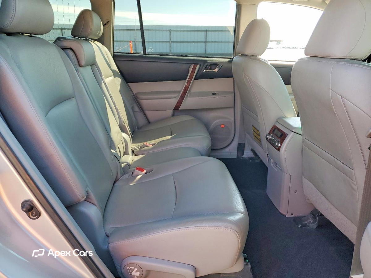 Toyota Highlander 2013