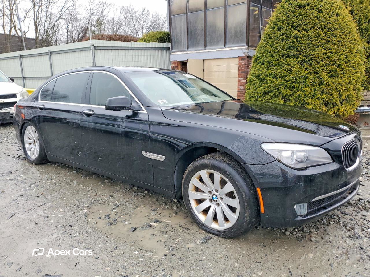 BMW Series 7 2010