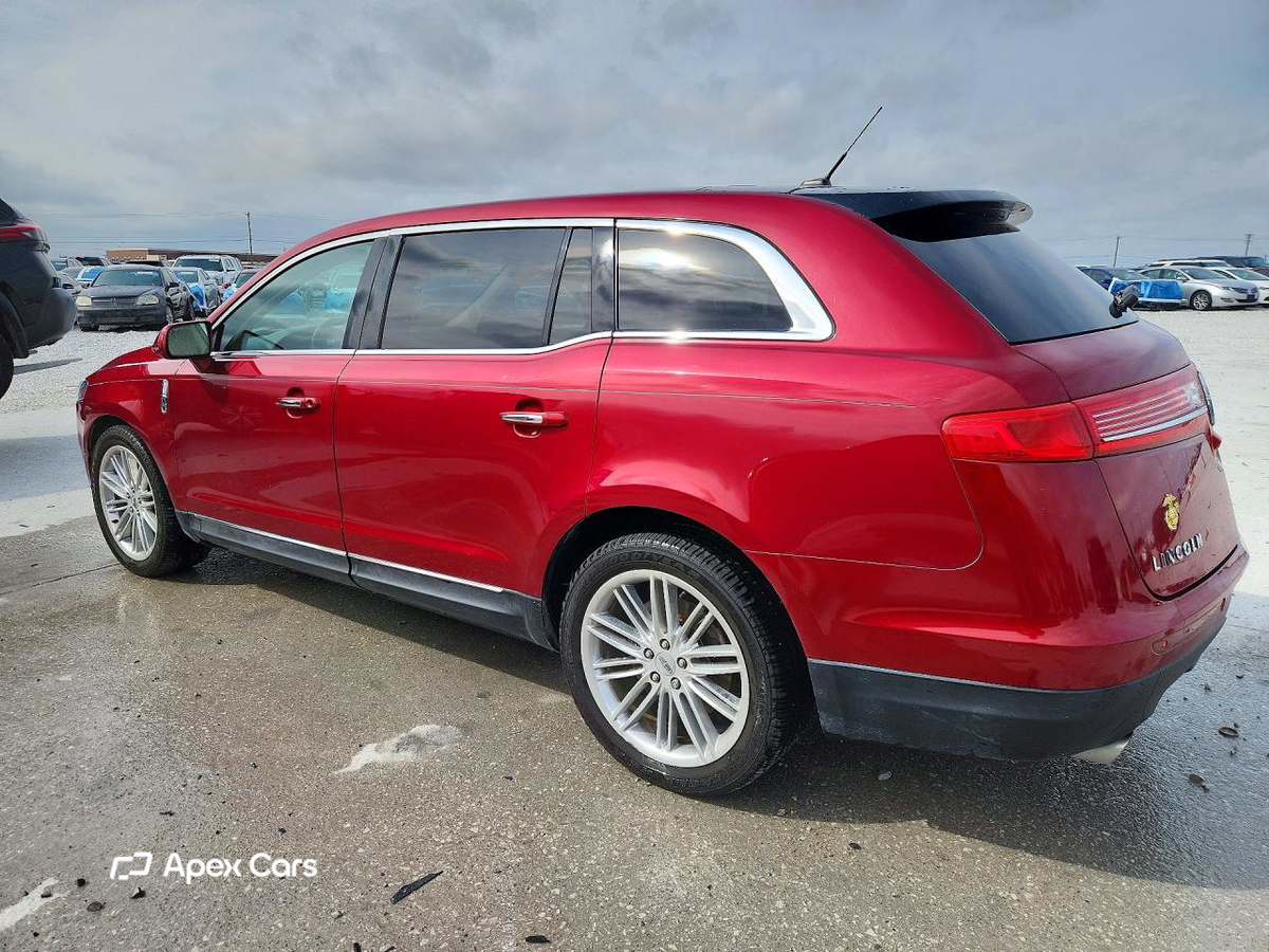 Lincoln MKT 2015