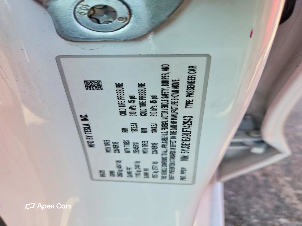Tesla Model 3 2020