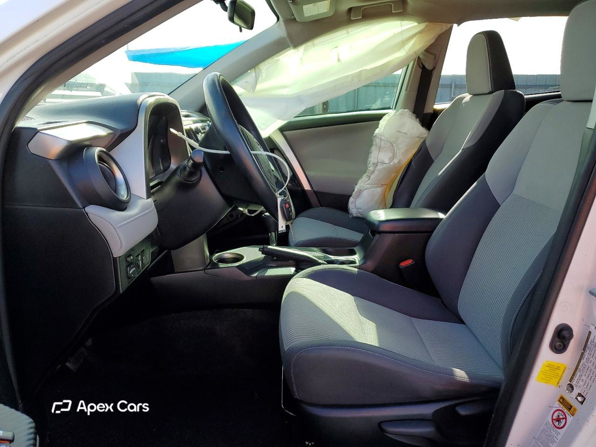 Toyota RAV 4 2015