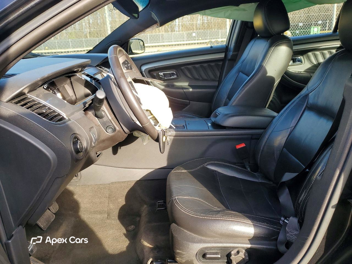 Ford Taurus 2015