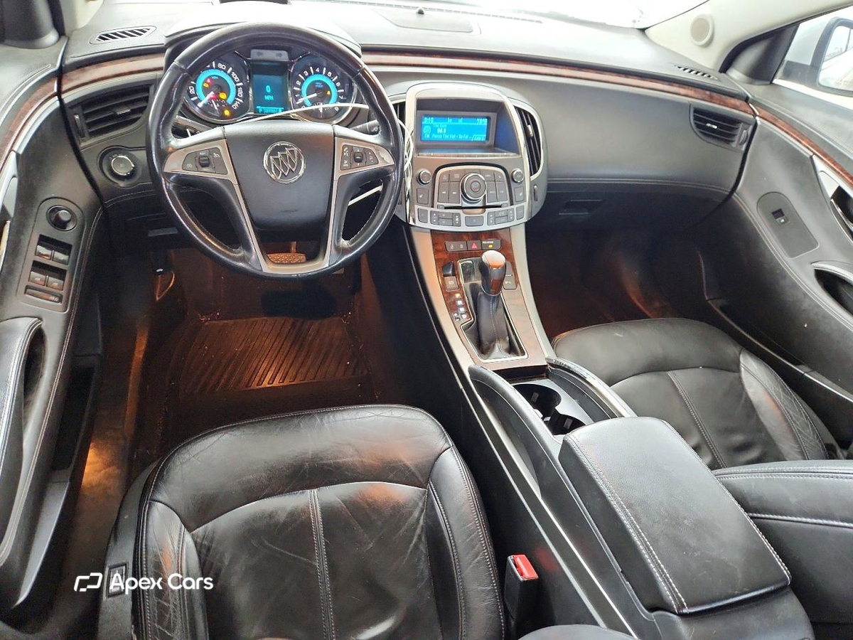 Buick LaCrosse 2011