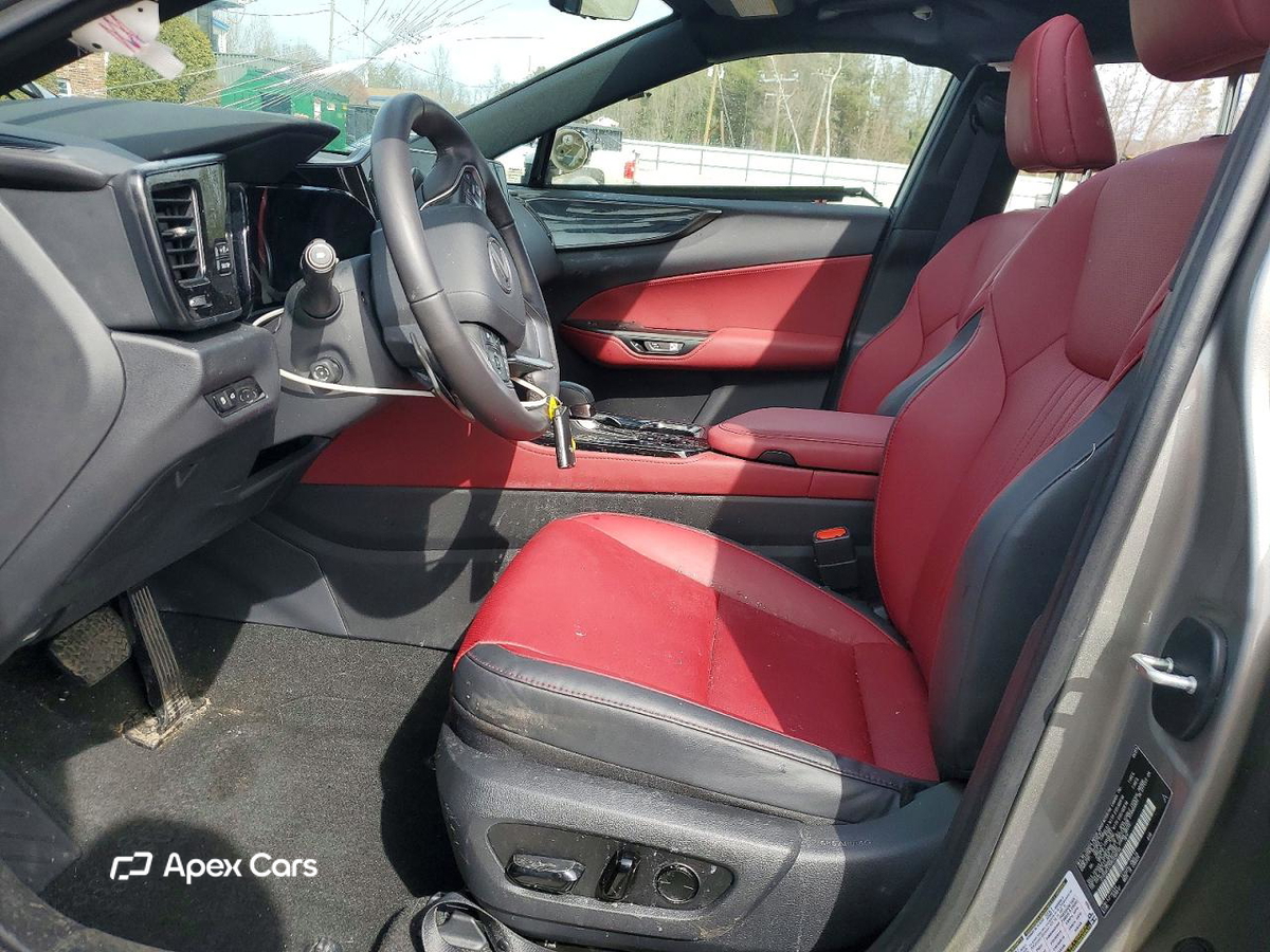 Lexus NX 2024