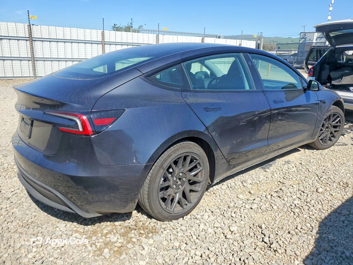 Tesla Model 3 2025