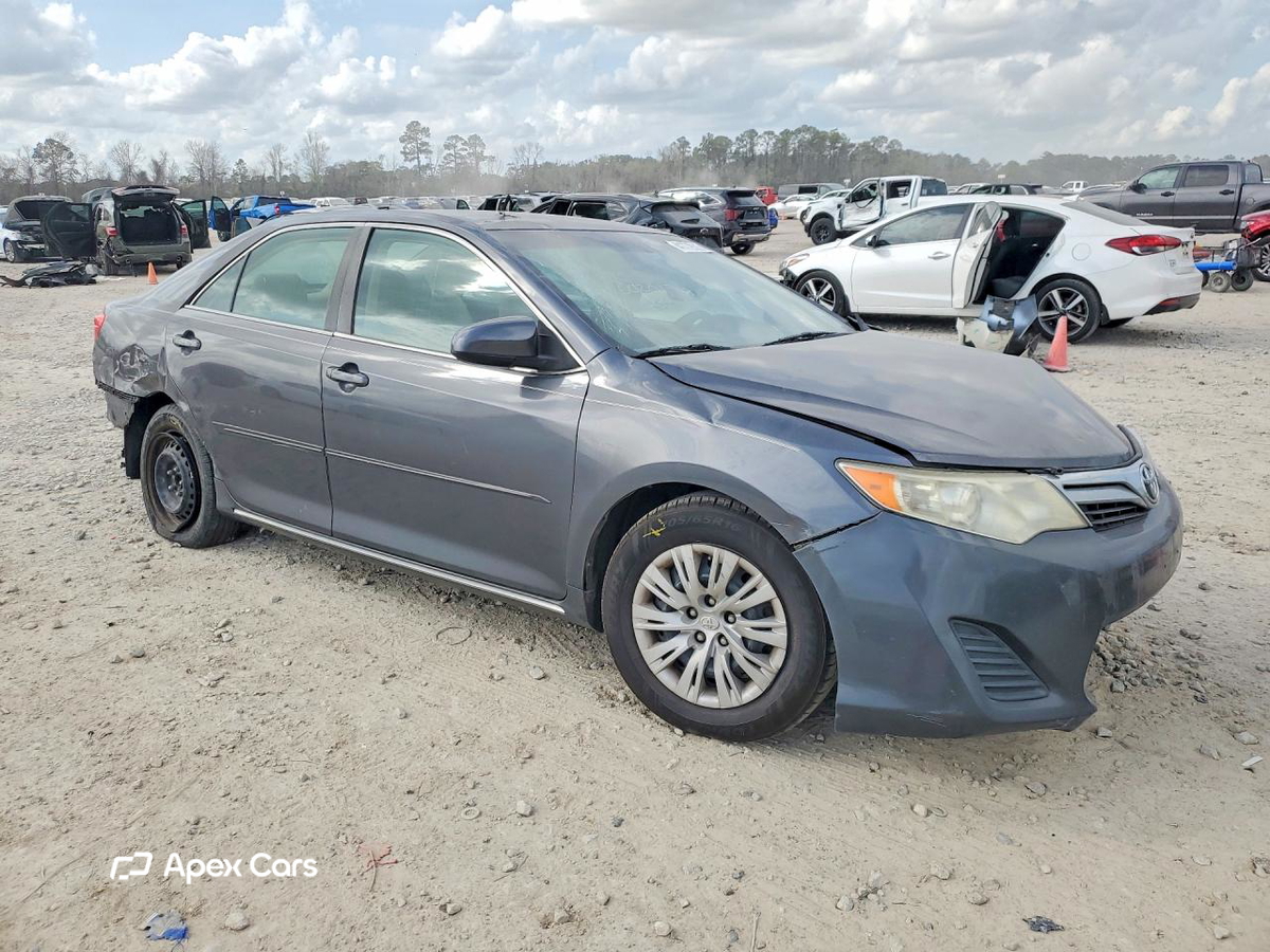 Toyota Camry 2012