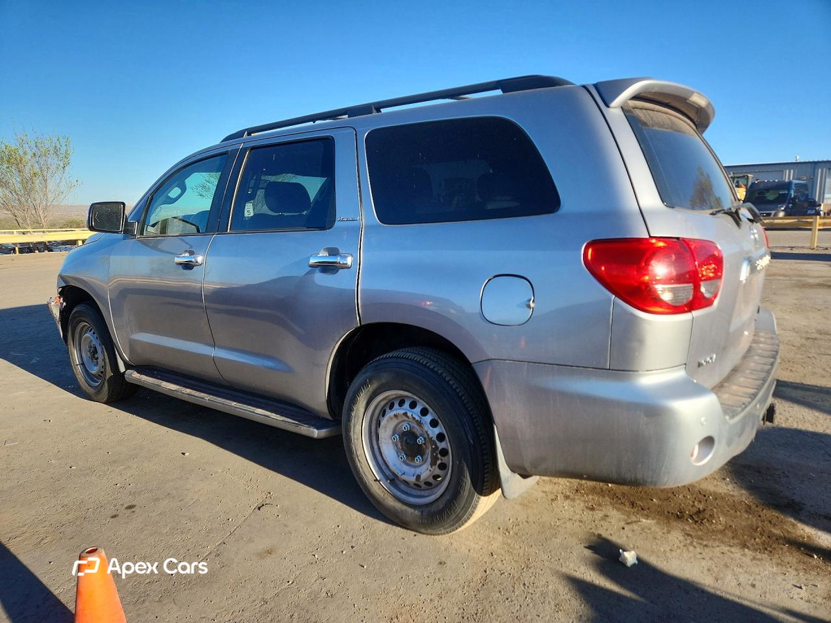 Toyota Sequoia 2010
