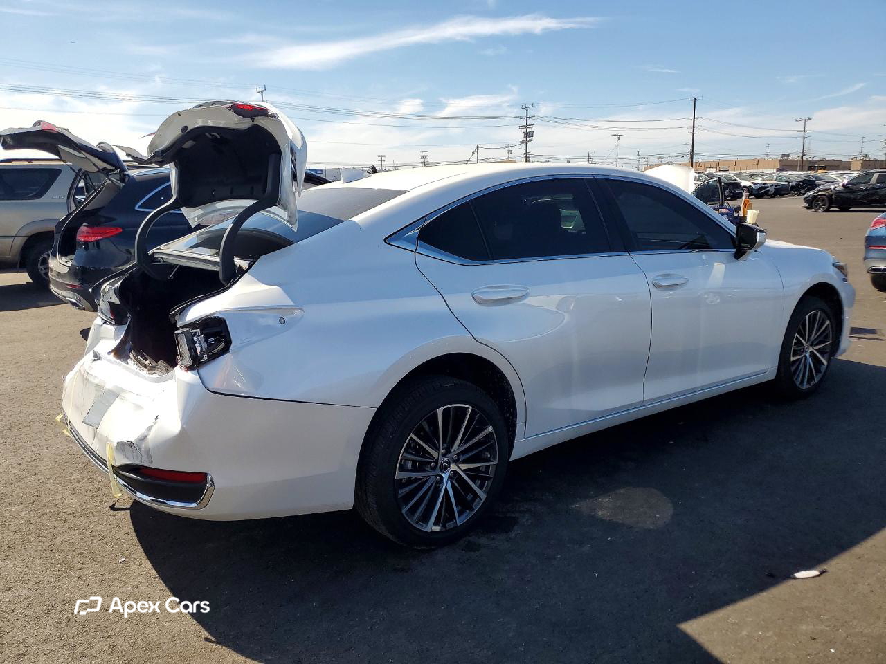 Lexus ES 2025