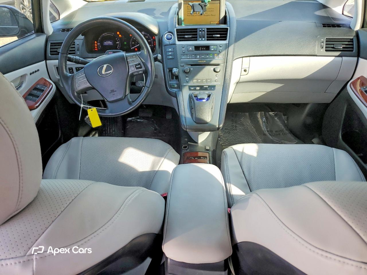 Lexus HS 2010