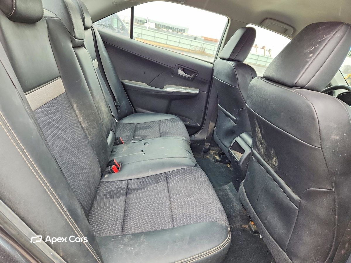 Toyota Camry 2012