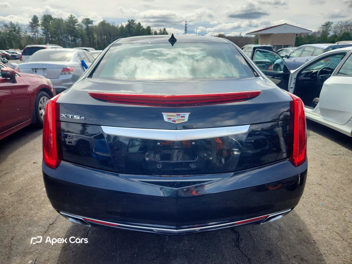 Cadillac XTS 2016