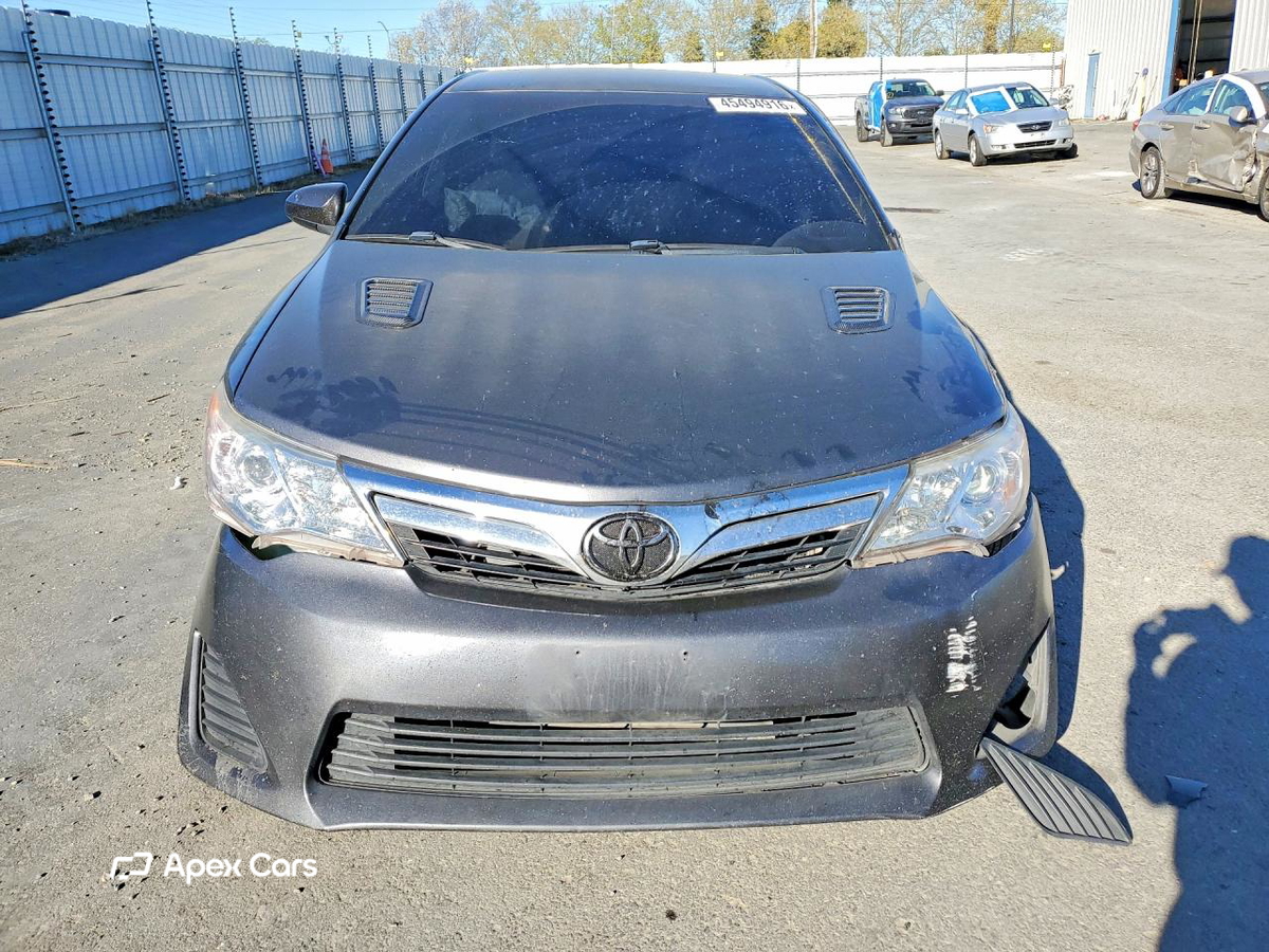 Toyota Camry 2012