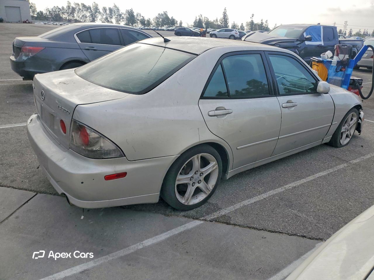 Lexus IS 2001