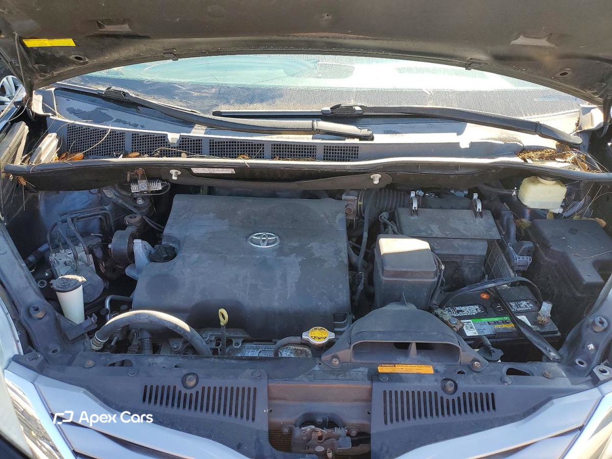 Toyota Sienna 2016