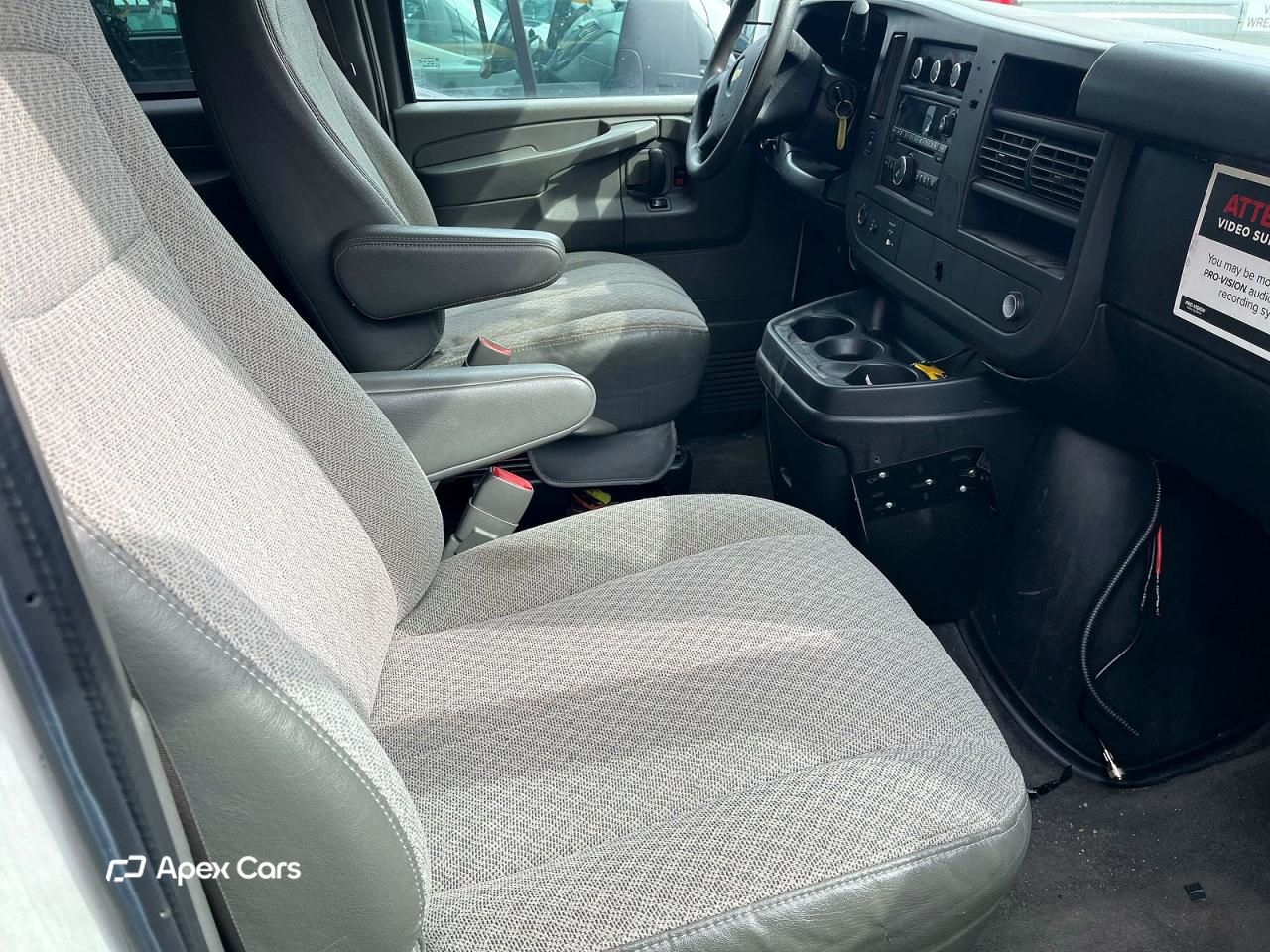 Chevrolet Express 2011