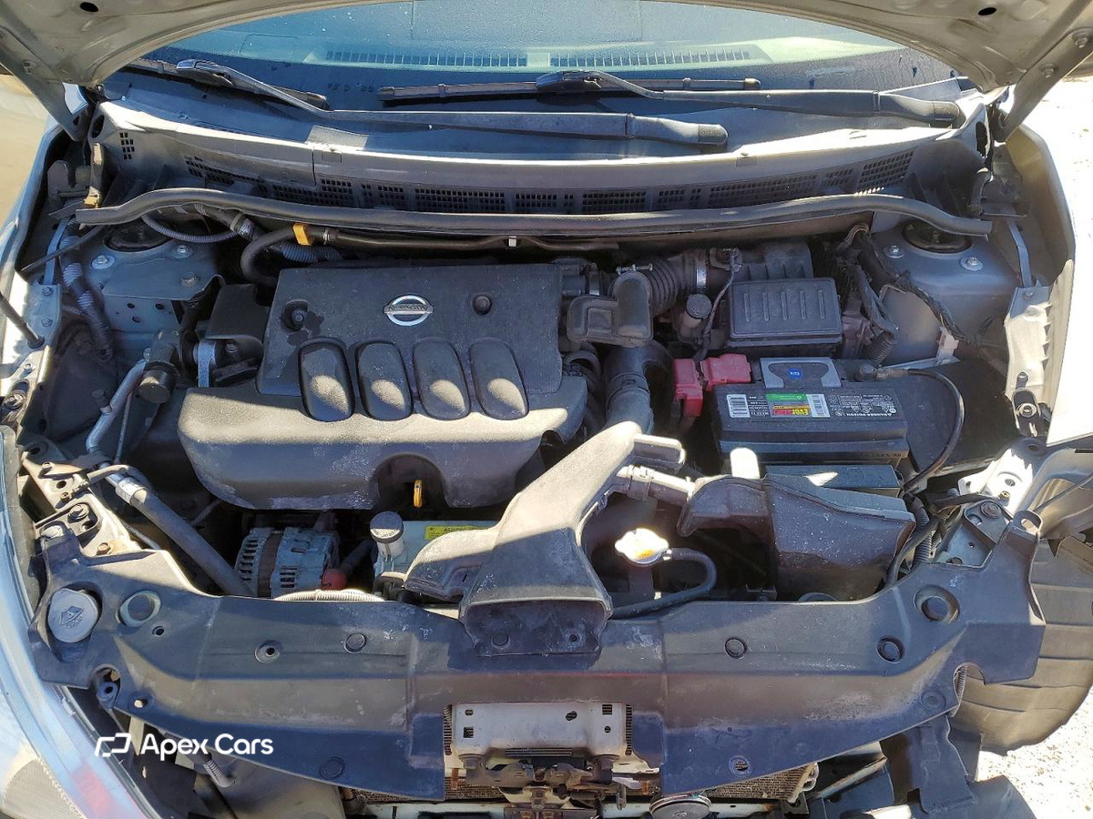 Nissan Versa 2011