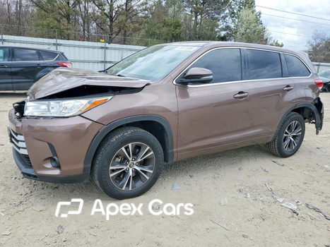 Toyota Highlander 2018 - Image 1 of 14