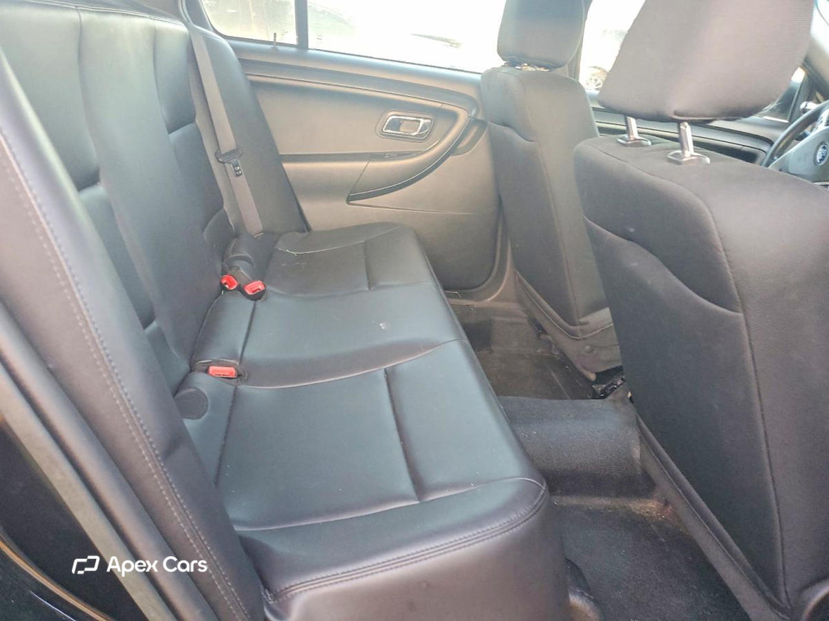 Ford Taurus 2015