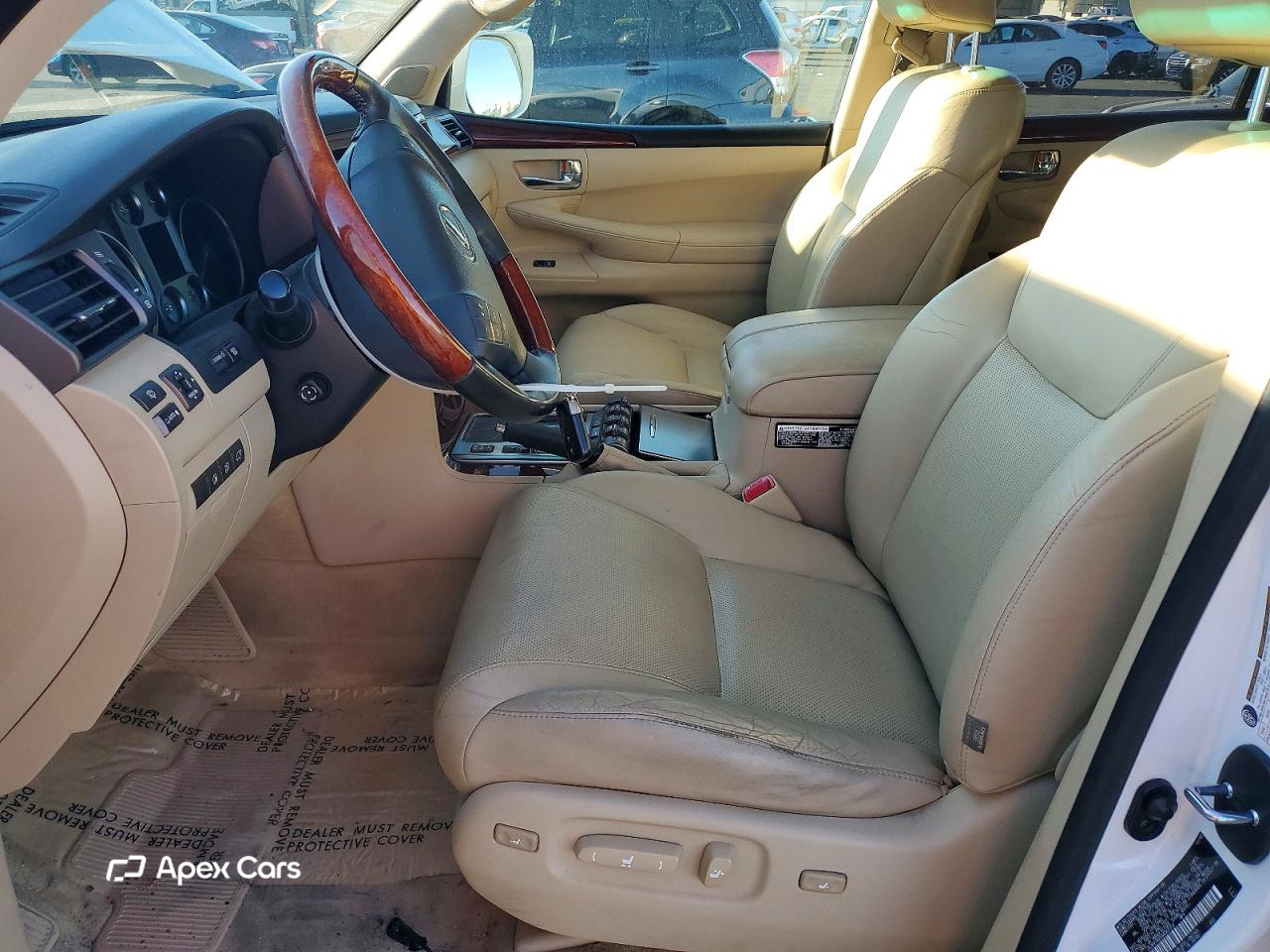 Lexus LX 2011