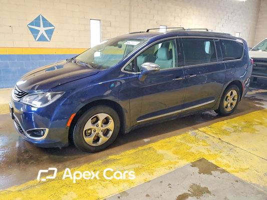 Chrysler Pacifica 2018 - Image 1 of 13