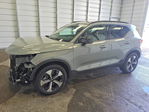 Volvo XC40 2026