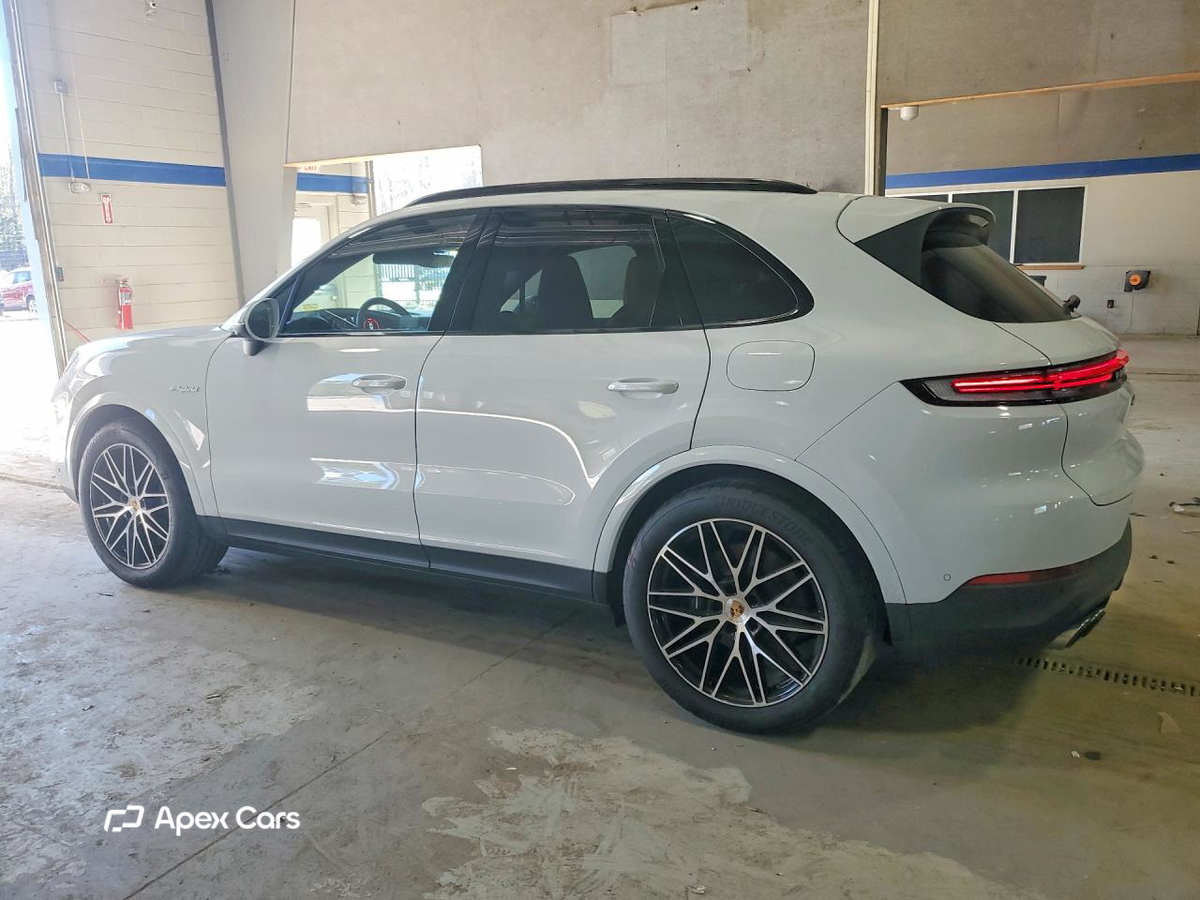 Porsche Cayenne 2025