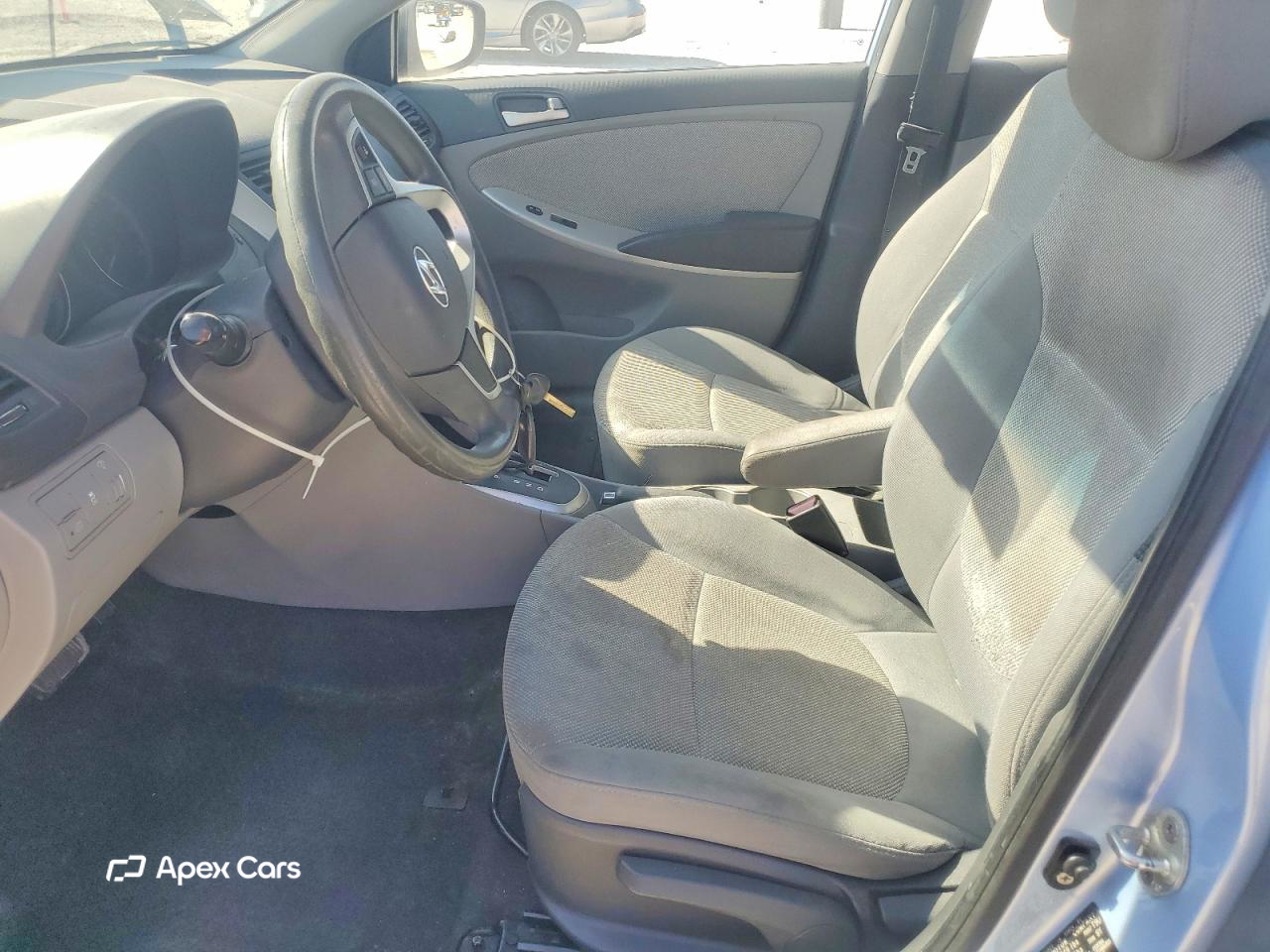 Hyundai Accent 2012