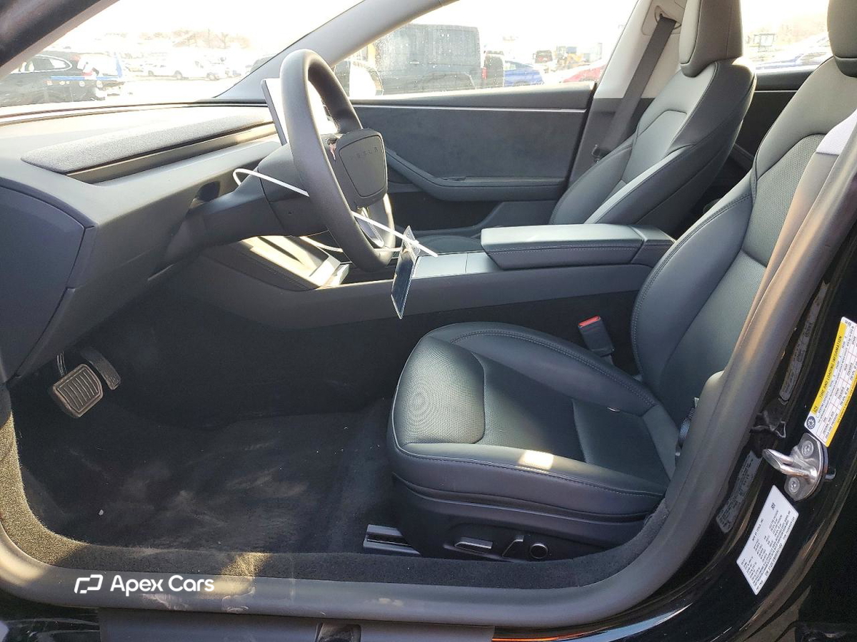 Tesla Model 3 2024